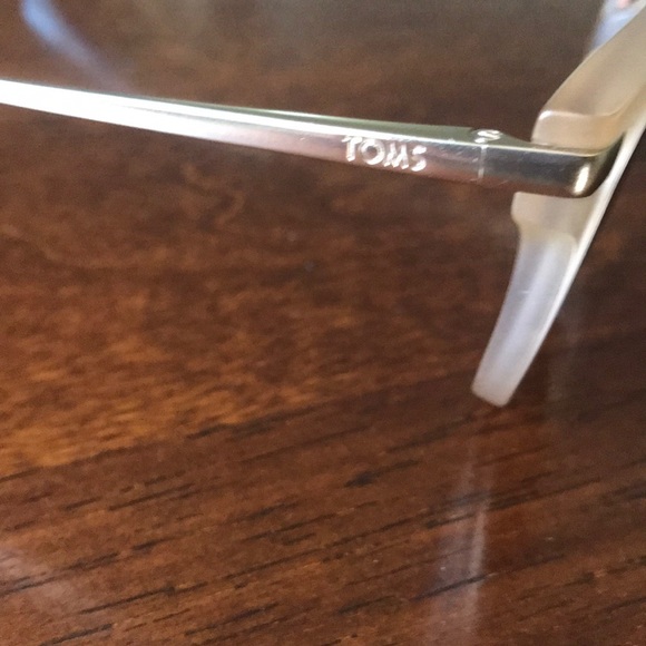 SOLD! Do not buy! NWT Toms Adeline Sunglasses - Picture 5 of 6